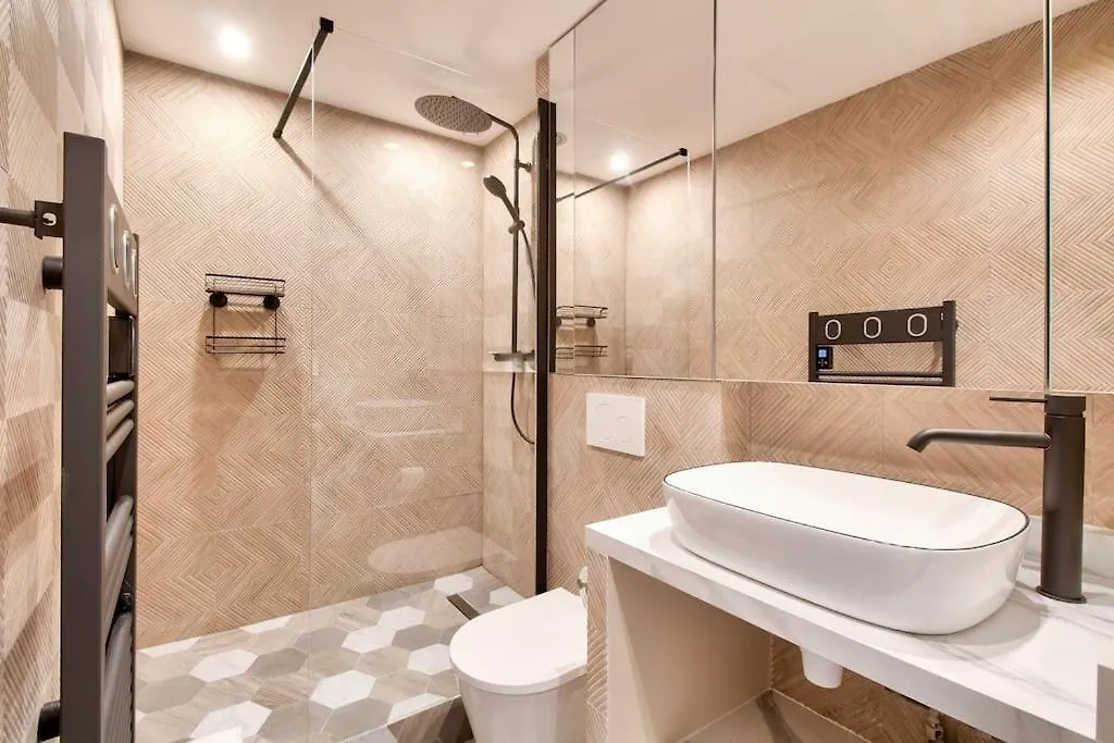 Cozy Apartement Historic Center Paris & Montmartre Apartment